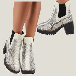 Chinese Laundry Good Day Cream Grey Neo Snake Platform Ankle‎ Boots Womens 8.5